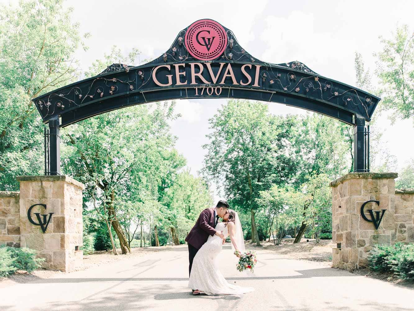 Gervasi Vineyard wedding, canton wedding photographer, Juliana Kaderbek photography, Cleveland wedding photographer