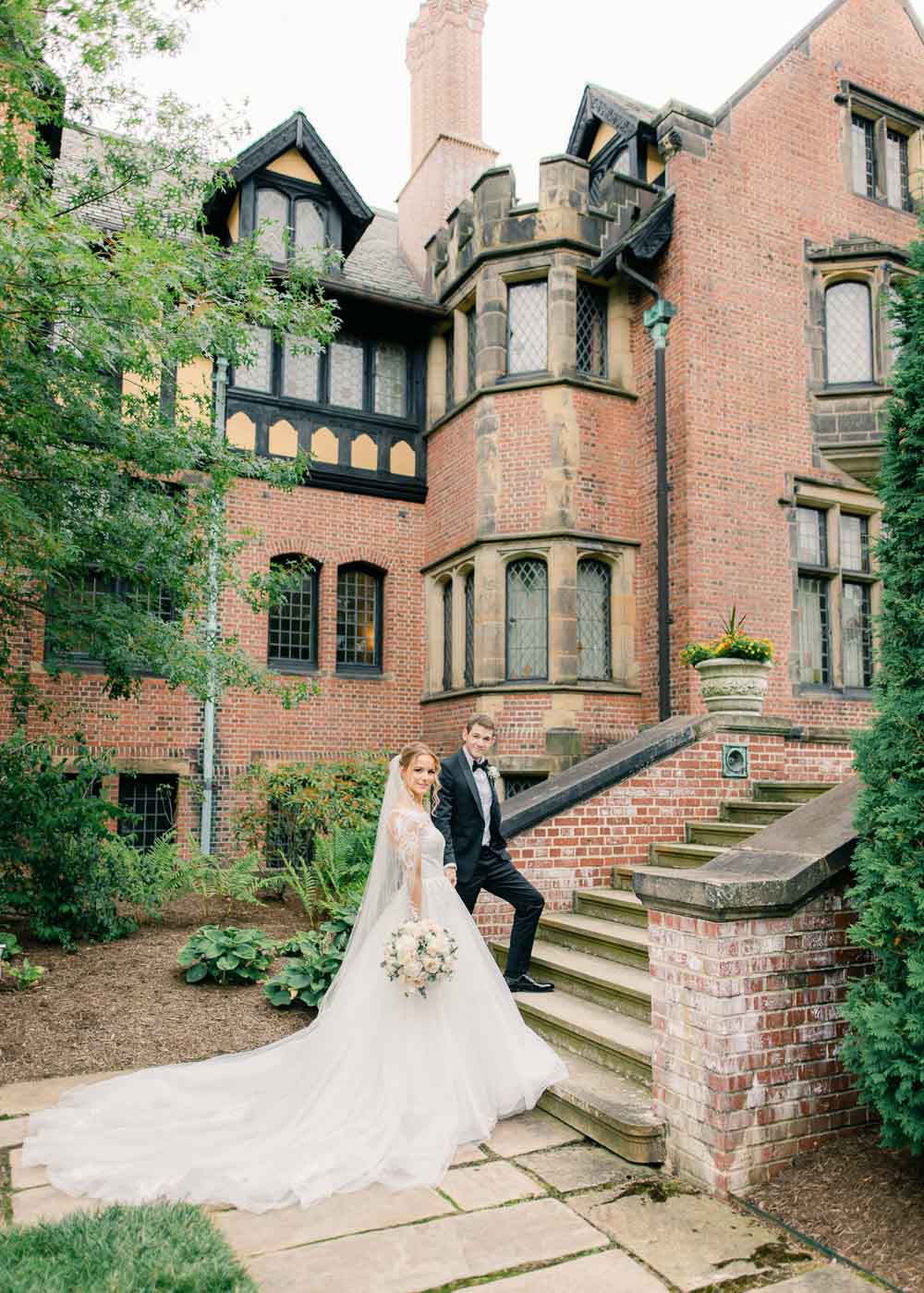 Stan Hywet Wedding photographed by Juliana Kaderbek Photography, Cleveland wedding photographer