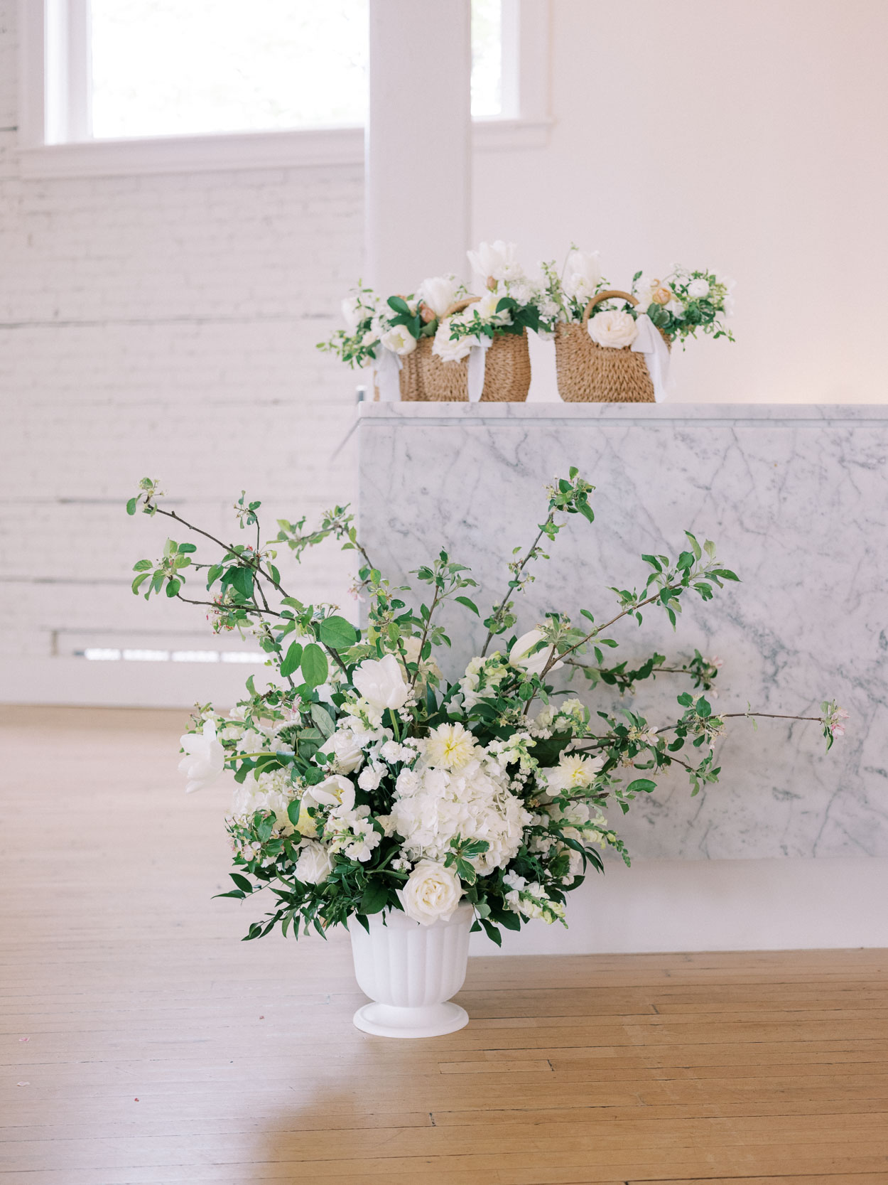 Timeless florals for a Gordon Green wedding
