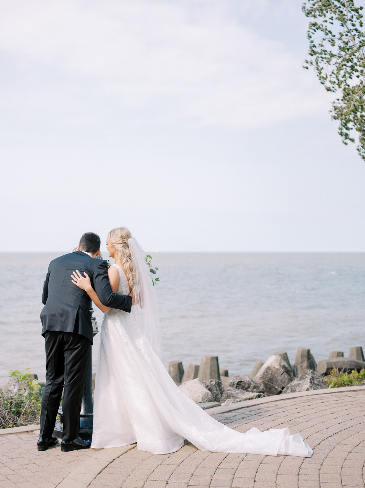 Bride and groom portraits at Lakewood Park in Cleveland, Ohio