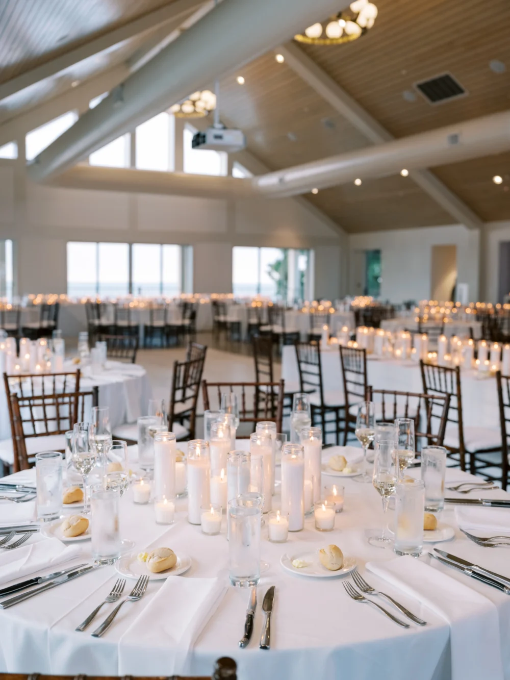 Shoreby Club wedding reception in Cleveland, OH