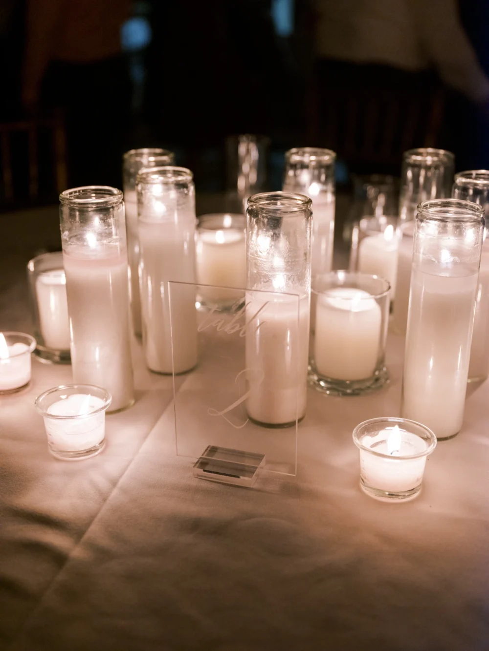 Candlelit Shoreby Club wedding reception in Cleveland, OH