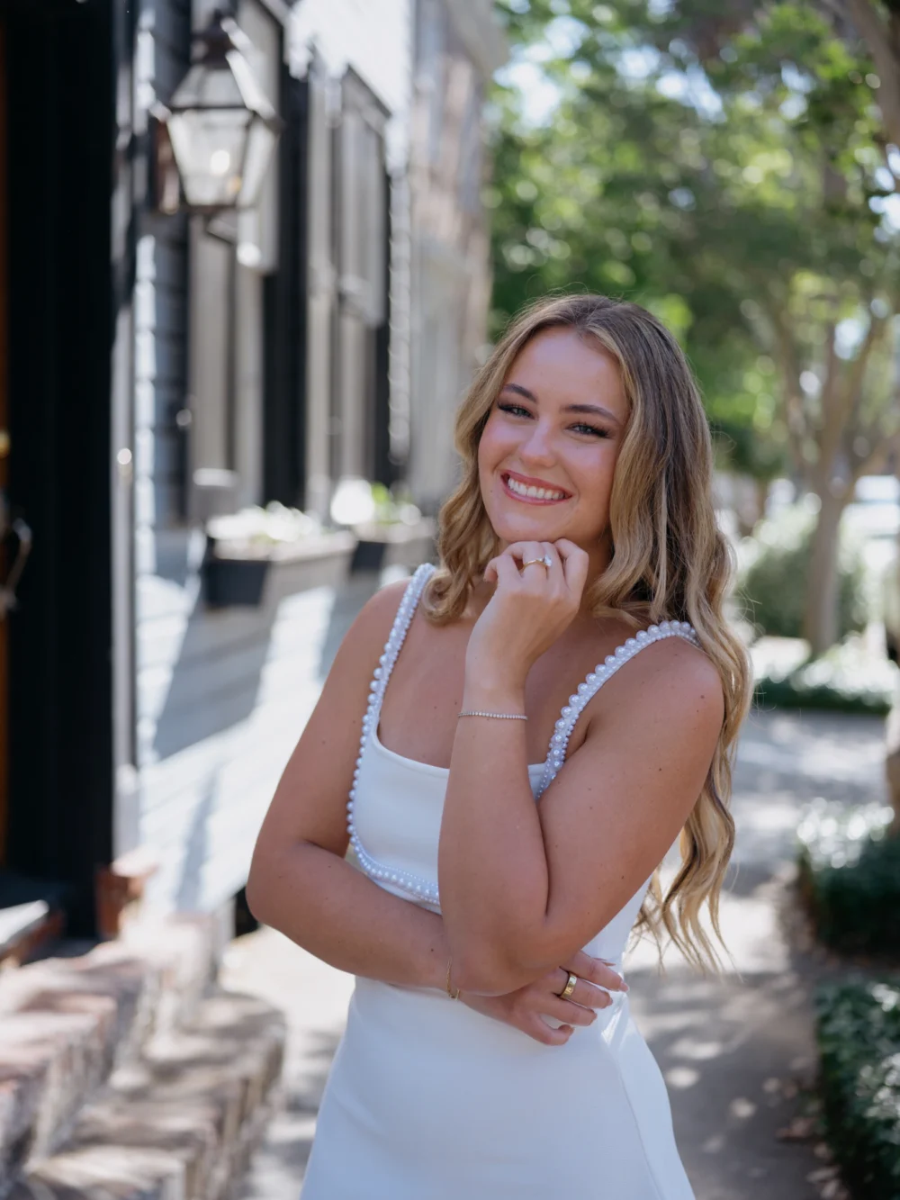 Downtown Charleston couple portraits with classic Southern charm