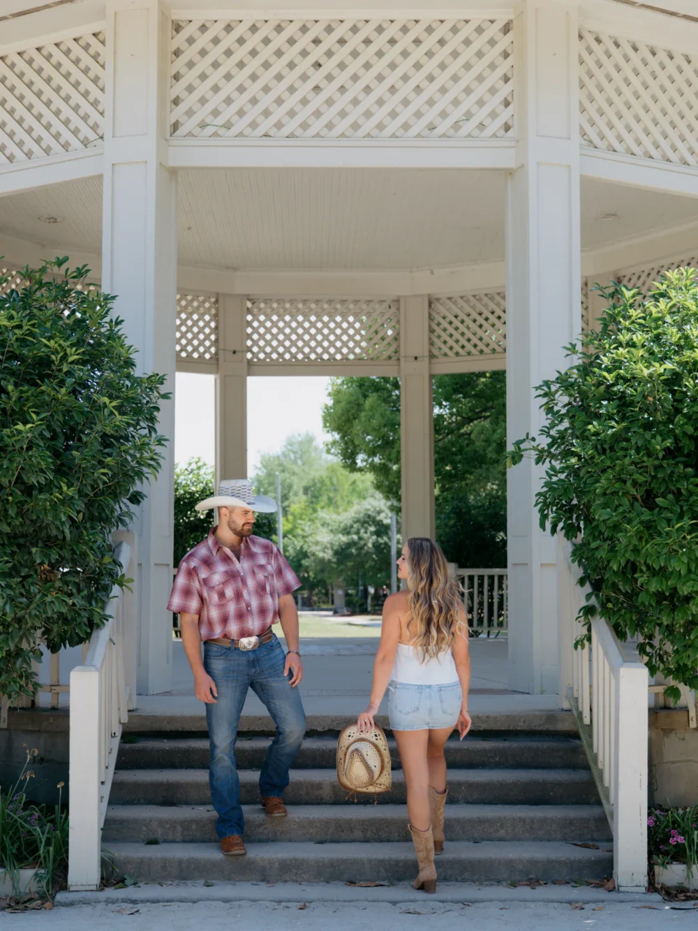 Romantic engagement photos under Spanish moss in Charleston